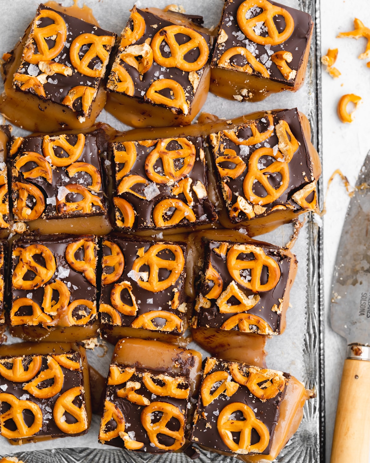 sweet and salty snack bars with pretzels.