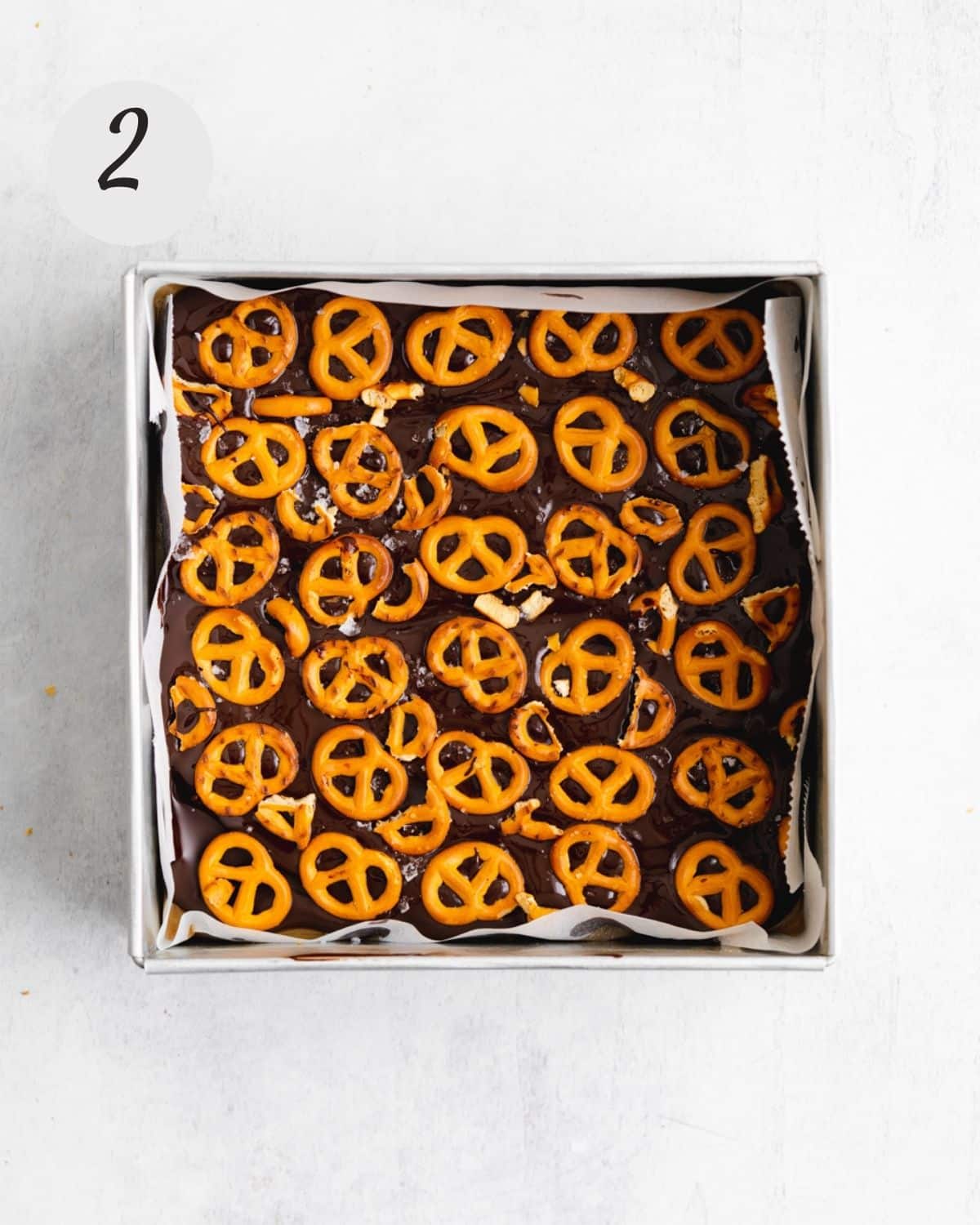 salted pretzel millionaire shortbread traybake.